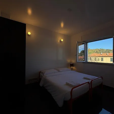 - Gabriella Capiago Intimiano