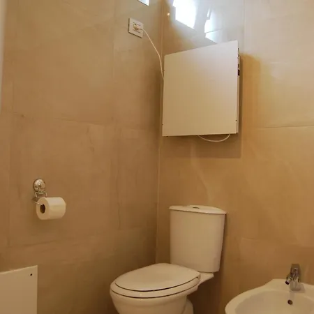 - Gabriella شقة *