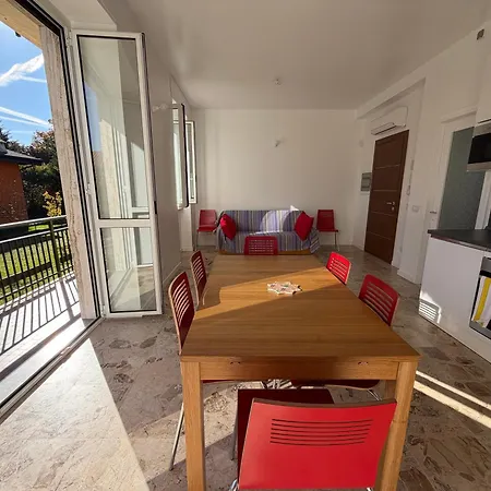 - Gabriella * Capiago Intimiano